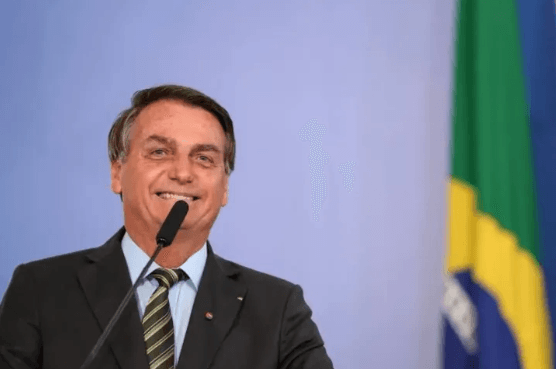 Bolsonaro afirma que será candidato em 2026