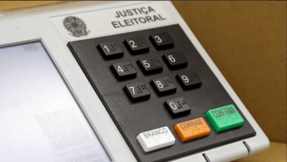 TSE verifica integridade do sistema eleitoral um dia antes da votação do segundo turno das Eleições 2024