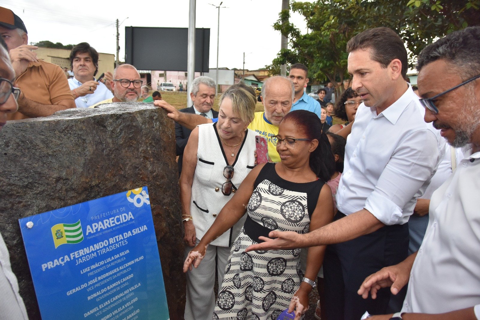 Prefeito Vilela oficializou ontem (12) a entrega do equipamento e destacou que o bairro agora avança com mais qualidade de vida e espaços de lazer que proporcionam a comunhão da vizinhança